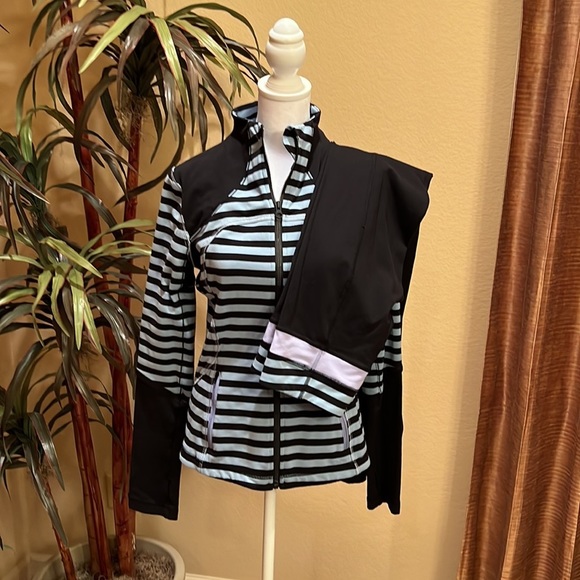 lululemon athletica Tops - lululemon athletica workout jacket & pants set.  Size 6 tall. NWOT